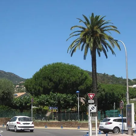Apartamento Rez De Villa, 2 Pieces, 2 A 4 Pers, A 250 M Plage Et Centre-ville Cavalaire-sur-Mer