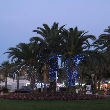 Rez De Villa, 2 Pieces, 2 A 4 Pers, A 250 M Plage Et Centre-ville Διαμέρισμα Cavalaire-sur-Mer