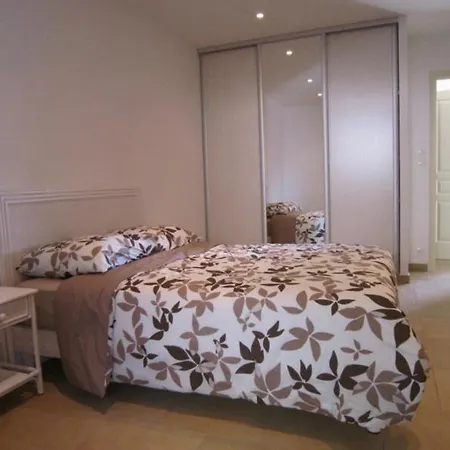 Rez De Villa, 2 Pieces, 2 A 4 Pers, A 250 M Plage Et Centre-ville Cavalaire-sur-Mer