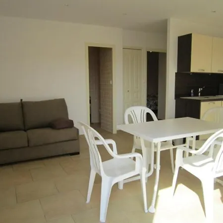 Rez De Villa, 2 Pieces, 2 A 4 Pers, A 250 M Plage Et Centre-ville 滨海卡瓦莱尔