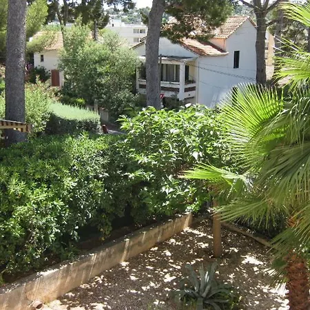 Rez De Villa, 2 Pieces, 2 A 4 Pers, A 250 M Plage Et Centre-ville