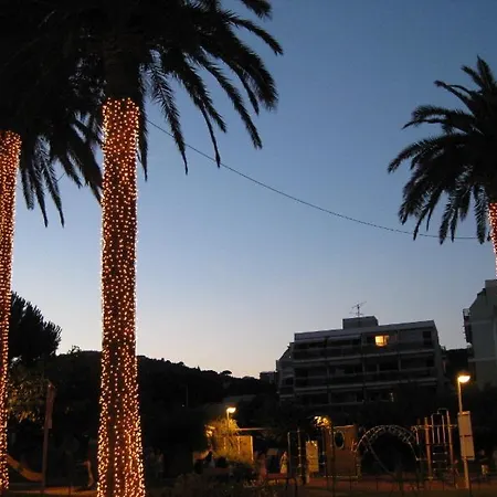 Rez De Villa, 2 Pieces, 2 A 4 Pers, A 250 M Plage Et Centre-ville 滨海卡瓦莱尔